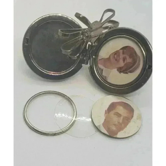 Vintage Brooch Double Locket Guilloche Roses NOS Ball & Ribbon Bow 12k Gold GE - Picture 9 of 10